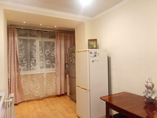 Продам двухкомнатную (2-комн.) квартиру, Королева пл, 23, Ростов-на-Дону г