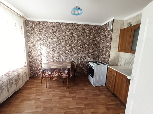 Сдам однокомнатную (1-комн.) квартиру, Надежды ул, 2, Крымск г