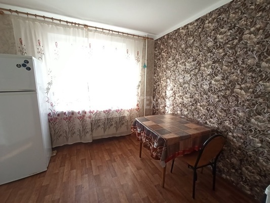 Сдам однокомнатную (1-комн.) квартиру, Надежды ул, 2, Крымск г