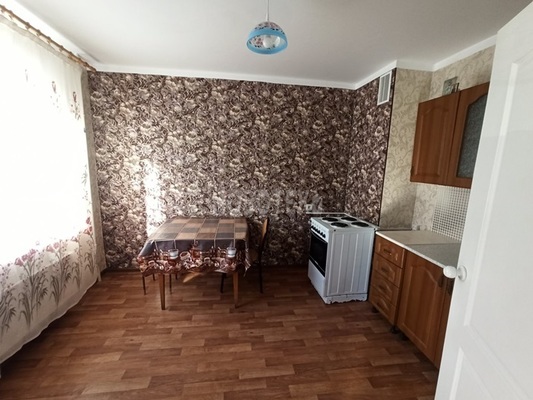 Сдам однокомнатную (1-комн.) квартиру, Надежды ул, 2, Крымск г