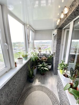 Продам однокомнатную (1-комн.) квартиру, Воронцовский б-р, 5к2, Бугры п