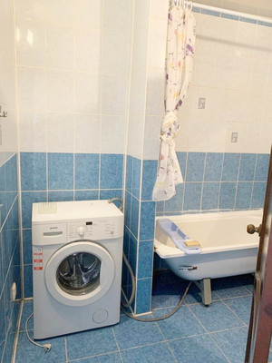 Продам двухкомнатную (2-комн.) квартиру, Рихарда Зорге ул, 4, Казань г