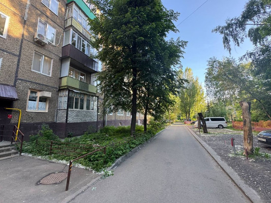 Продам двухкомнатную (2-комн.) квартиру, Рихарда Зорге ул, 4, Казань г