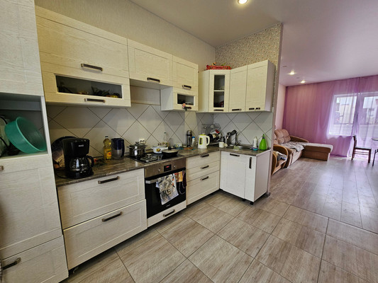 Продам трехкомнатную (3-комн.) квартиру, Парковая ул, 22, Костомукша г
