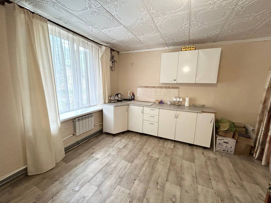 Продам двухкомнатную (2-комн.) квартиру, Ялтинская ул, 9, Лозовое с