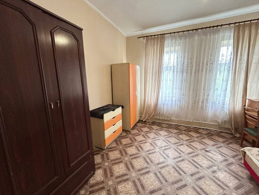 Продам двухкомнатную (2-комн.) квартиру, Ялтинская ул, 9, Лозовое с