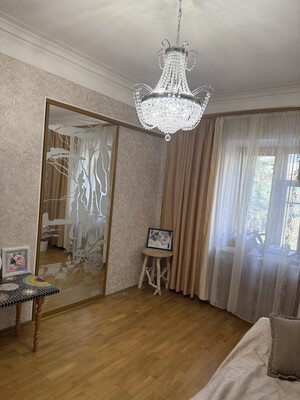 Продам трехкомнатную (3-комн.) квартиру, Герцена ул, 9, Киров г