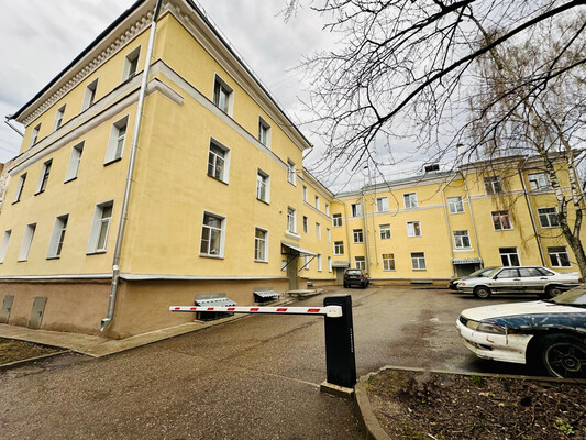 Продам многокомнатную квартиру, Мопра ул, 48, Киров г