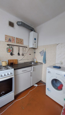 Продам двухкомнатную (2-комн.) квартиру, Гагарина ул, 34, Симферополь г