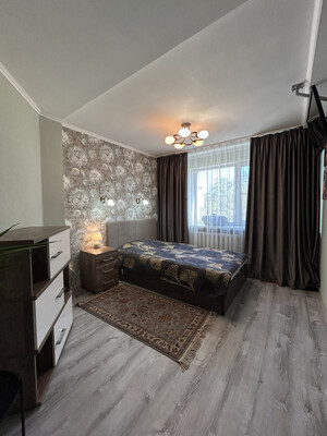 Продам трехкомнатную (3-комн.) квартиру, Московская ул, 83, Киров г