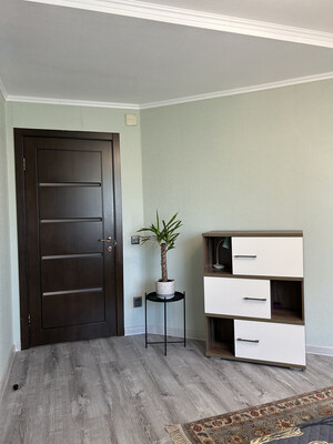 Продам трехкомнатную (3-комн.) квартиру, Московская ул, 83, Киров г