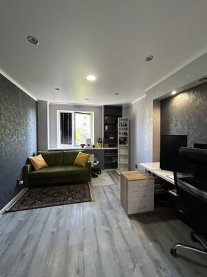 Продам трехкомнатную (3-комн.) квартиру, Московская ул, 83, Киров г
