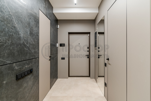 Продам трехкомнатную (3-комн.) квартиру, Лобачевского ул, 120к1, Москва г