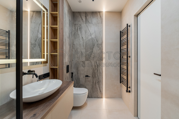 Продам трехкомнатную (3-комн.) квартиру, Лобачевского ул, 120к1, Москва г