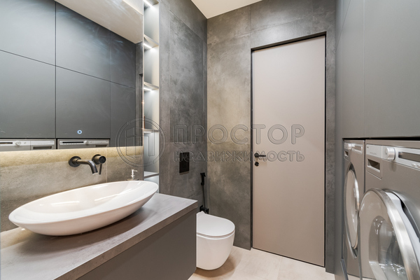 Продам трехкомнатную (3-комн.) квартиру, Лобачевского ул, 120к1, Москва г