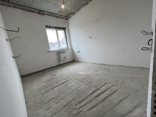 Продам трехкомнатную (3-комн.) квартиру, Володарского ул, 110в, Киров г