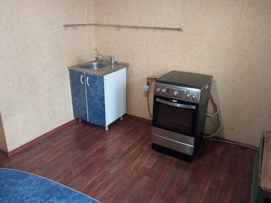 Продам двухкомнатную (2-комн.) квартиру, Черепанова ул, 2, Знаменский п