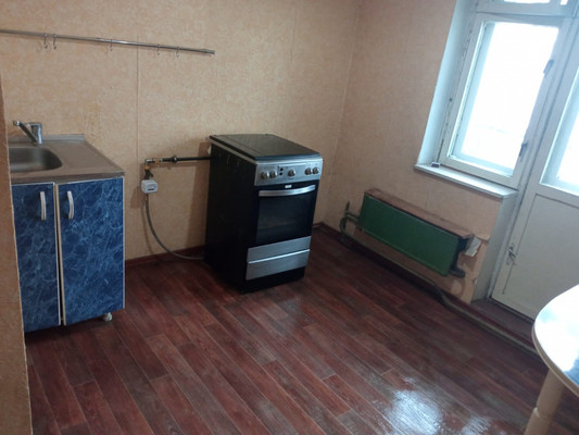 Продам двухкомнатную (2-комн.) квартиру, Черепанова ул, 2, Знаменский п