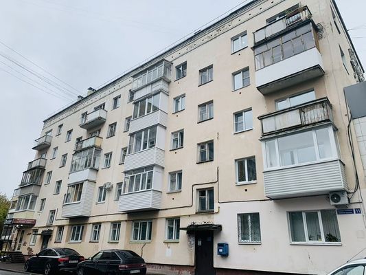 Продам трехкомнатную (3-комн.) квартиру, Гагарина пр-кт, 11, Йошкар-Ола г