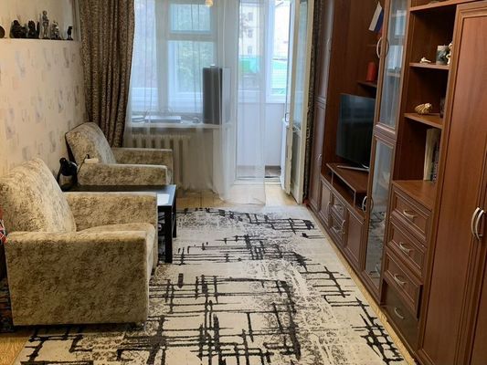 Продам трехкомнатную (3-комн.) квартиру, Гагарина пр-кт, 11, Йошкар-Ола г