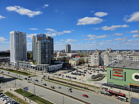 Продам двухкомнатную (2-комн.) квартиру, Революции ул, 22, Пермь г