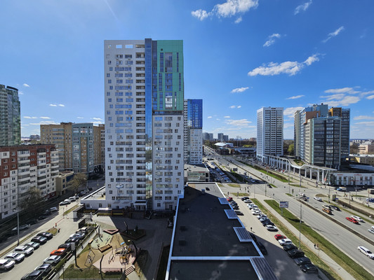 Продам двухкомнатную (2-комн.) квартиру, Революции ул, 22, Пермь г