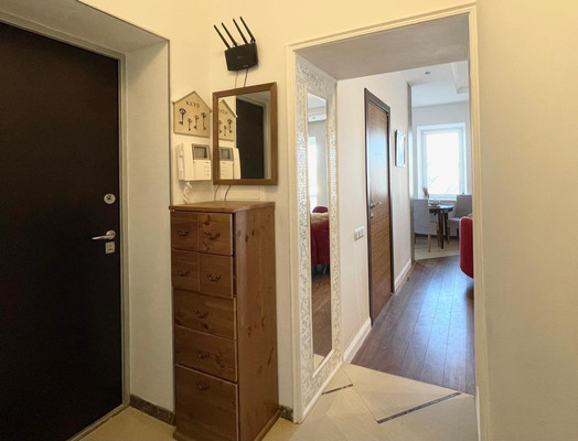 Продам трехкомнатную (3-комн.) квартиру, Козихинский Б. пер, 12, Москва г