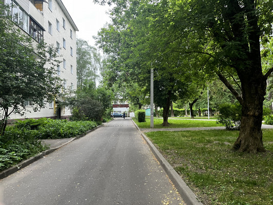 Продам двухкомнатную (2-комн.) квартиру, Остафьевская ул, 1, Москва г
