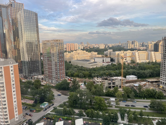 Продам двухкомнатную (2-комн.) квартиру, Большая Очаковская ул, 3, Москва г