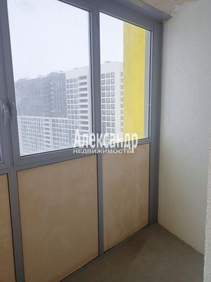 Продам двухкомнатную (2-комн.) квартиру, Ручьевский пр-кт, 3к1, Мурино п