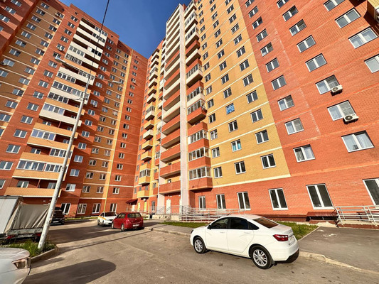 Продам трехкомнатную (3-комн.) квартиру, им Владимира Махалина мкр, 39, Дмитров г