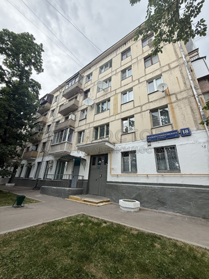Продам двухкомнатную (2-комн.) квартиру, Маршала Рокоссовского б-р, 18, Москва г
