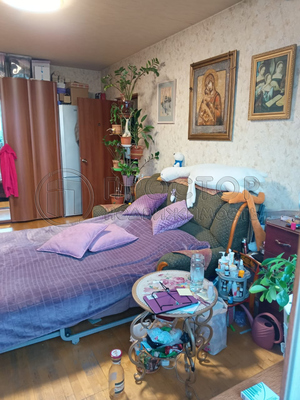 Продам двухкомнатную (2-комн.) квартиру, Бирюлёвская ул, 1к2, Москва г
