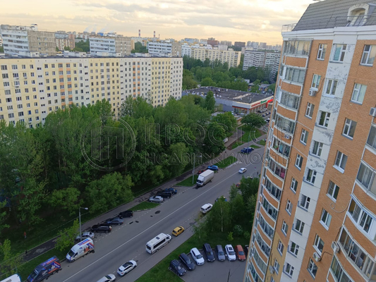 Продам двухкомнатную (2-комн.) квартиру, Бирюлёвская ул, 1к2, Москва г
