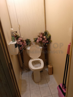 Продам двухкомнатную (2-комн.) квартиру, Бирюлёвская ул, 1к2, Москва г
