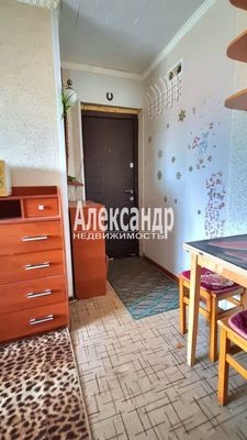 Продам комнату в 6-комн. квартире, Гагарина ул, 12, Приозерск г