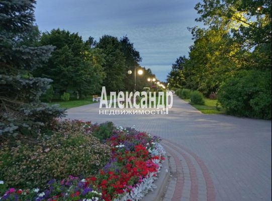 Продам комнату в 6-комн. квартире, Гагарина ул, 12, Приозерск г