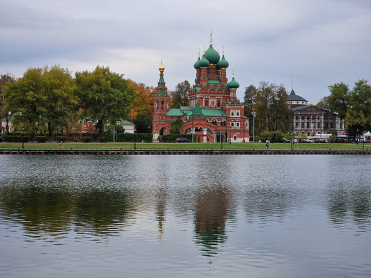 Продам трехкомнатную (3-комн.) квартиру, Академика Королева ул, 10, Москва г