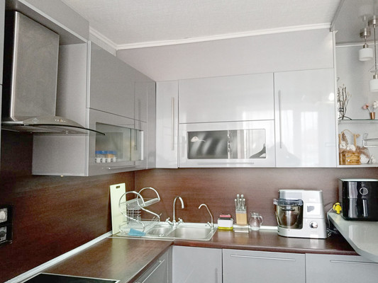 Продам трехкомнатную (3-комн.) квартиру, Красноармейская ул, 298/81, Ростов-на-Дону г