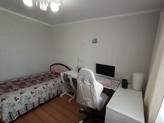 Продам трехкомнатную (3-комн.) квартиру, Красноармейская ул, 298/81, Ростов-на-Дону г