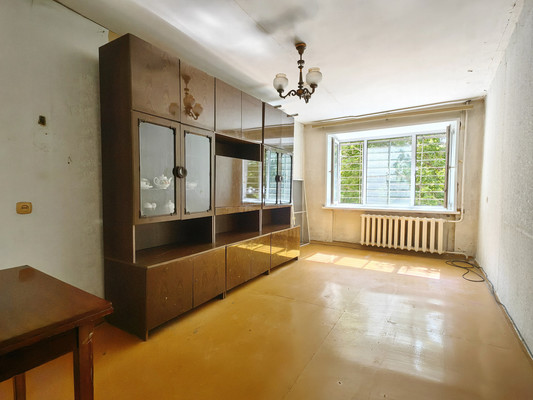 Продам двухкомнатную (2-комн.) квартиру, Ленина ул, 18, Большевик п