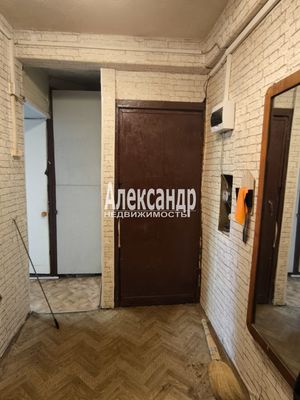 Продам трехкомнатную (3-комн.) квартиру, Бабушкина ул, 97к2, Санкт-Петербург г