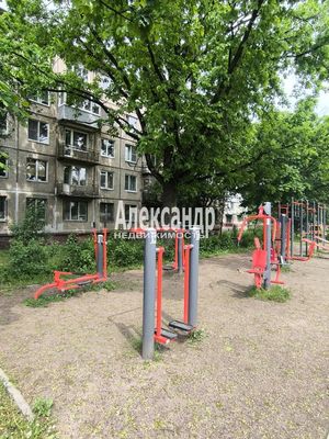 Продам трехкомнатную (3-комн.) квартиру, Бабушкина ул, 97к2, Санкт-Петербург г