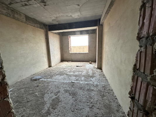 Продам трехкомнатную (3-комн.) квартиру, Амет-хана Султана пр-кт, 37ка, Махачкала г
