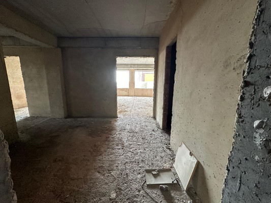 Продам трехкомнатную (3-комн.) квартиру, Амет-хана Султана пр-кт, 37ка, Махачкала г