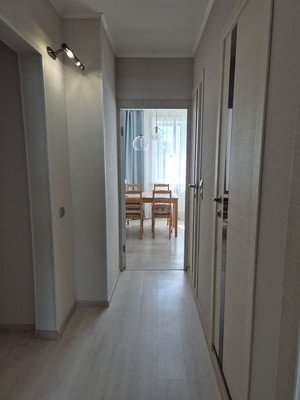 Продам трехкомнатную (3-комн.) квартиру, Комсомольская ул, 310, Южно-Сахалинск г