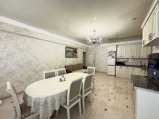 Продам трехкомнатную (3-комн.) квартиру, ОДС ул, 7к2, Нальчик г