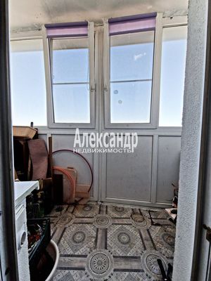 Продам двухкомнатную (2-комн.) квартиру, Пушкинская ул, 4, Окуловка г