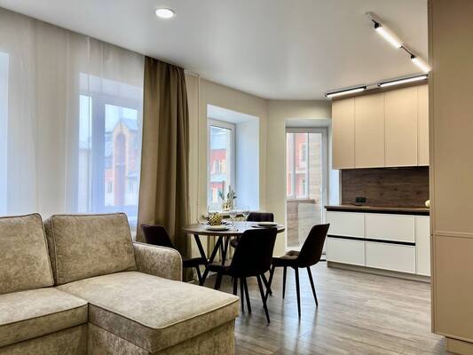 Продам трехкомнатную (3-комн.) квартиру, Ленина ул, 89А, Киров г