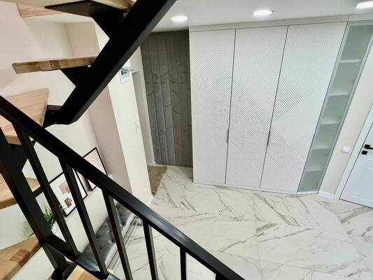Продам трехкомнатную (3-комн.) квартиру, Ленина ул, 89А, Киров г